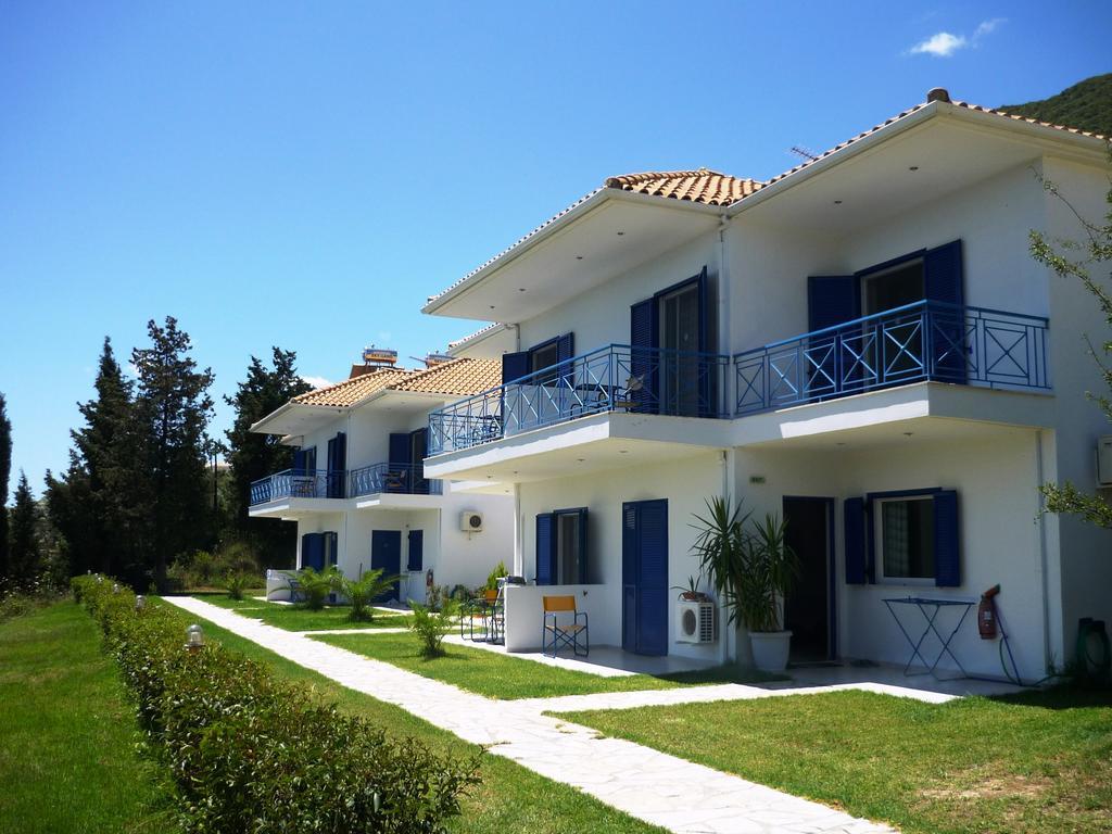 Nymphs Rooms & Apartments Nikiana Exterior foto